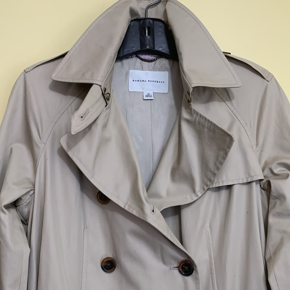 Banana Republic | Golden Beige Water-Resistant Classic Twill Lined Trench Coat M - Picture 7 of 17